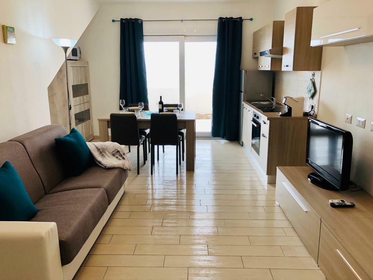 Apartment Tramonto Sea-Front Валедория Екстериор снимка
