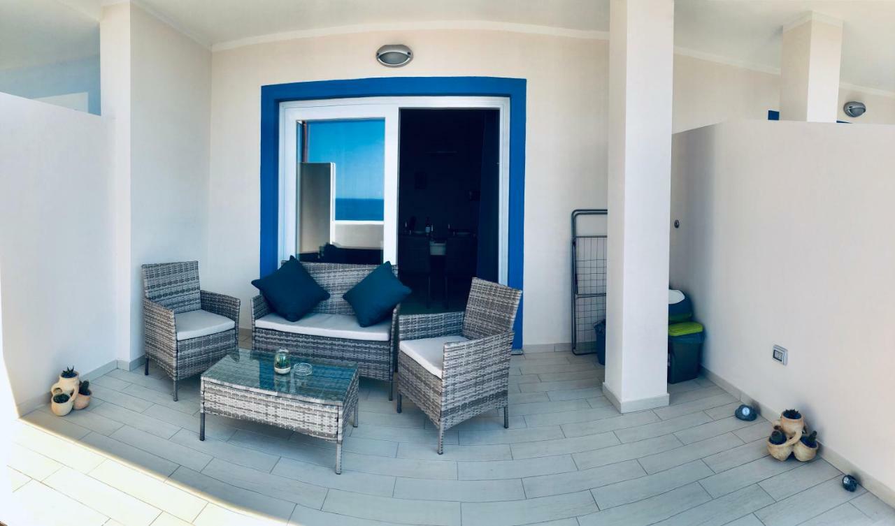 Apartment Tramonto Sea-Front Валедория Екстериор снимка