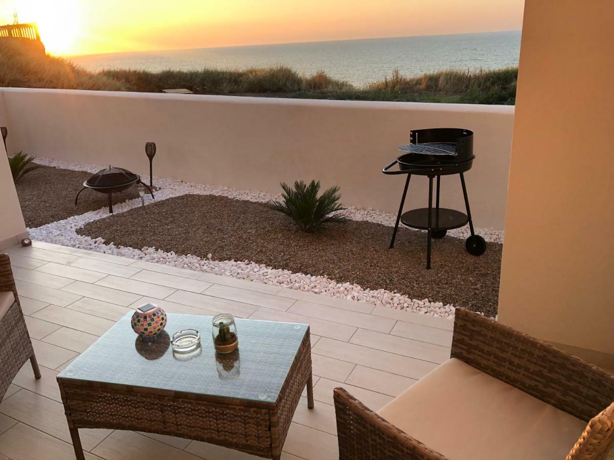 Apartment Tramonto Sea-Front Валедория Екстериор снимка